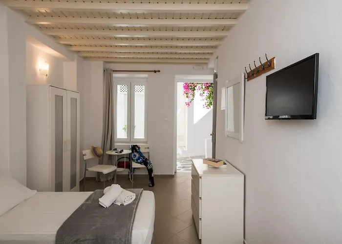 Lirous Апартаменты