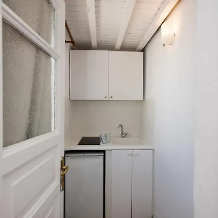 Lirous 아파트 Mykonos Town